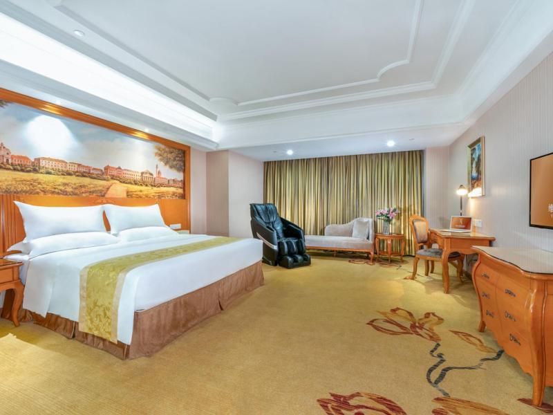 Vienna International Hotel Guigang Hecheng Road Kültér fotó