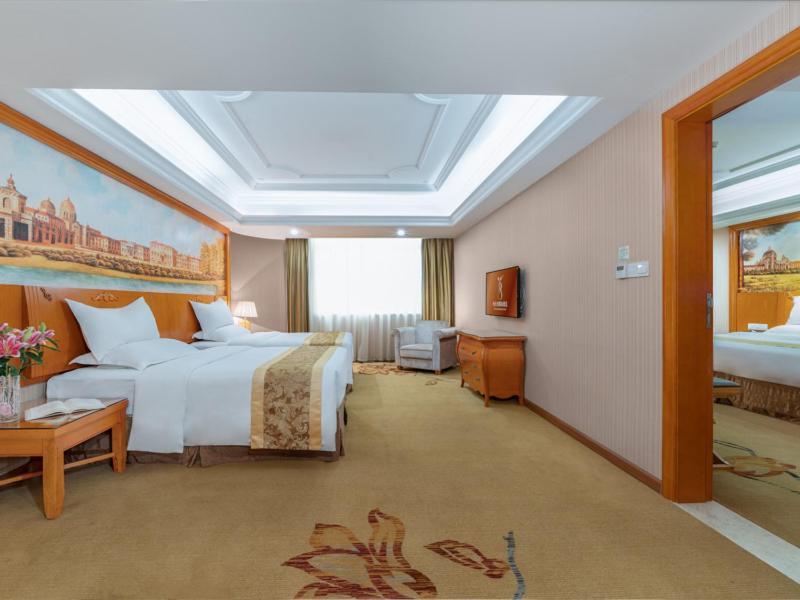 Vienna International Hotel Guigang Hecheng Road Kültér fotó
